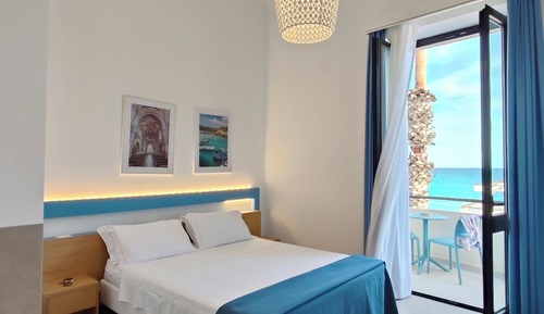 Habitación doble, balcón, vistas al mar