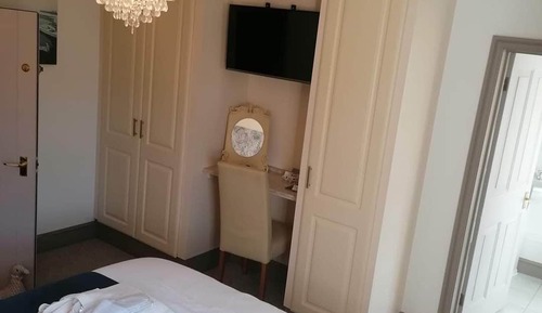 Habitación doble, baño privado