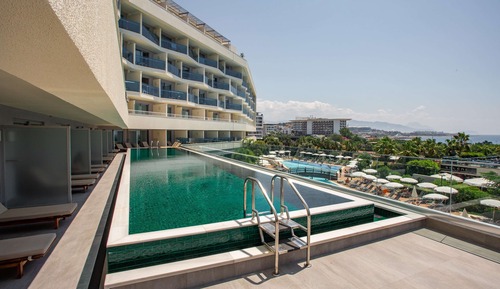 Suite Deluxe, 1 cama doble, vistas al mar, junto a la piscina