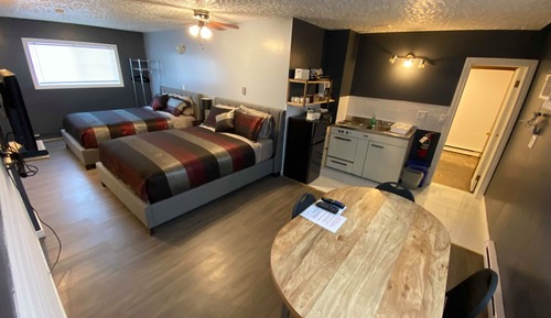 Habitación Deluxe, 2 camas dobles, cocina básica