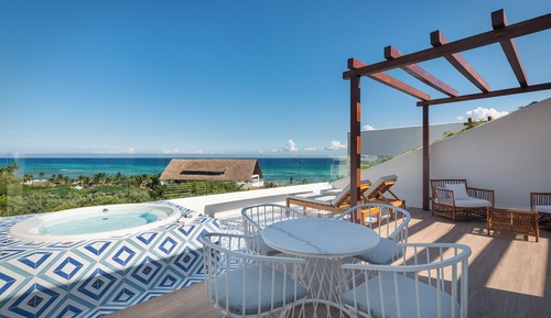 Junior Suite El Beso Rooftop Partial Ocean View