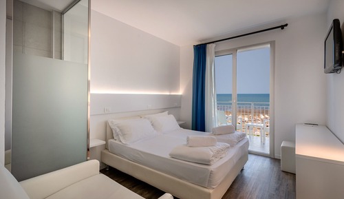 Habitación Confort doble, vistas al mar