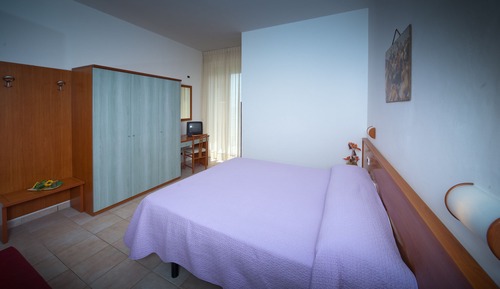 Habitación estándar con 1 cama doble o 2 individuales, vistas al mar