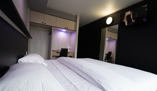 Habitación estándar con 1 cama doble o 2 individuales