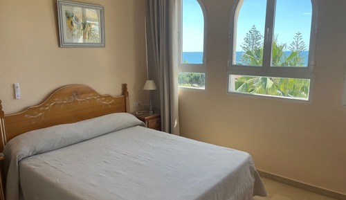 Dúplex, vistas parciales al mar (8 pax)