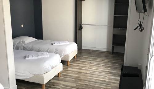 Habitación con 2 camas individuales