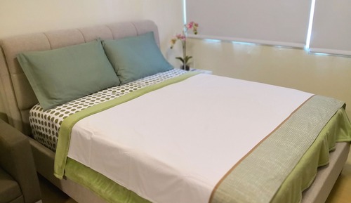 Suite Estudio Business, 1 cama de matrimonio, frigorífico y microondas, vistas a la ciudad