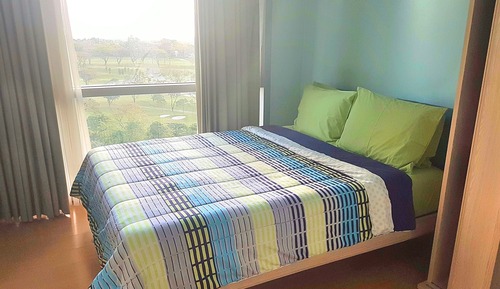 Apartamento ejecutivo, 2 habitaciones, 2 baños, vistas al campo de golf