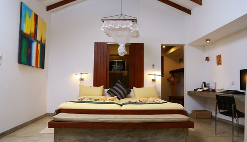 Habitación Deluxe con 1 cama doble o 2 individuales, vistas a la montaña