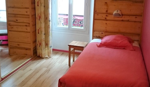 Habitación estándar con 2 camas individuales