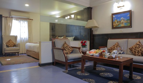 Habitación familiar, 1 cama de matrimonio, cocina, planta baja