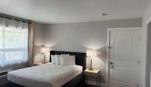 Habitación estándar, 2 camas de matrimonio (Pet Friendly)