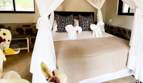 Habitación romántica doble, 1 cama de matrimonio, no fumadores, vistas al río