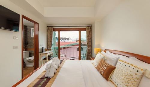 Habitación estándar, 1 cama de matrimonio grande, no fumadores, balcón