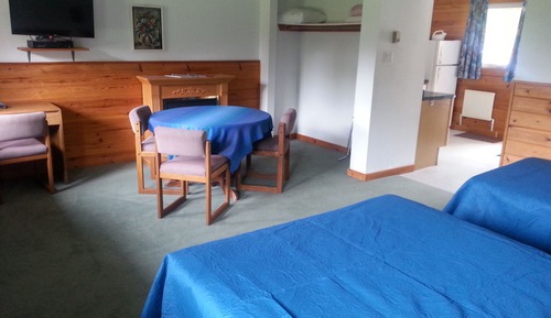 Habitación superior, cocina básica, vistas al lago (Room2)