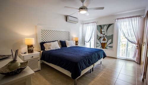 Deluxe Private Beach