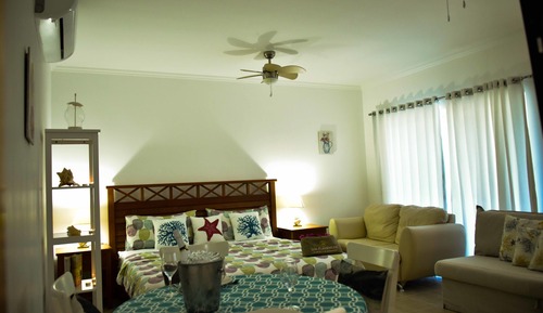  Studio Apartment Private Beach