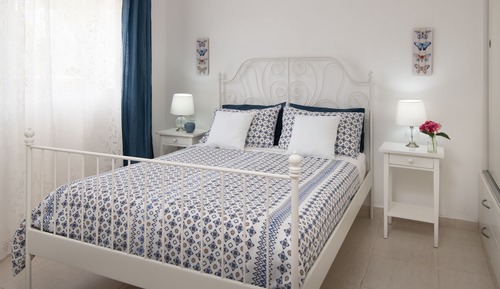 Standard One Bedroom & One Bathroom