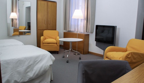 Habitación con 1 cama doble o 2 individuales