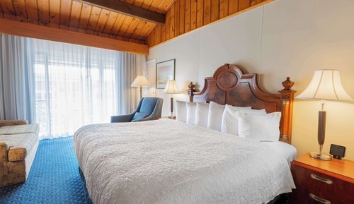 Habitación Deluxe, 1 cama de matrimonio grande con sofá cama (Partial Ocean View King, 2nd Floor)