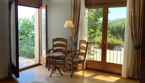Habitación Confort, bañera de hidromasaje, vistas al valle (Single Use)
