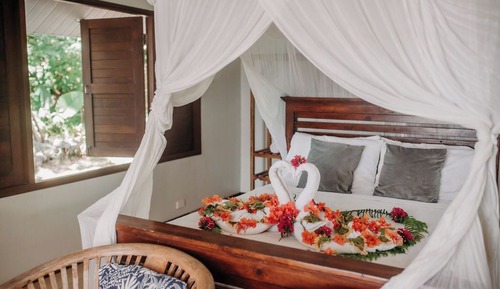 Estudio romántico, 1 cama de matrimonio, vistas al mar, frente a la playa