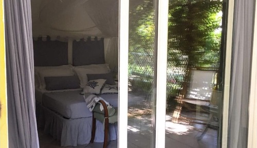 Suite junior, vistas al jardín (3 Pax)