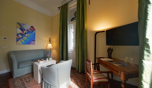 Habitación estándar con 2 camas individuales, balcón, mirando al mar