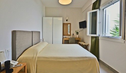 Habitación económica con 1 cama doble o 2 individuales