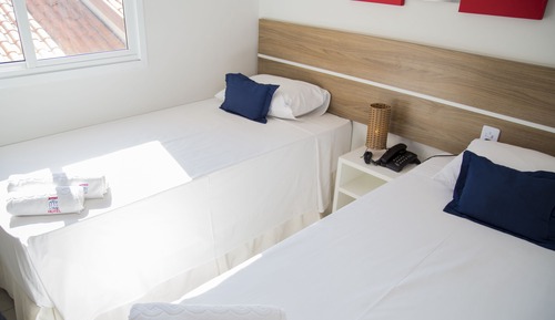 Habitación con 2 camas individuales