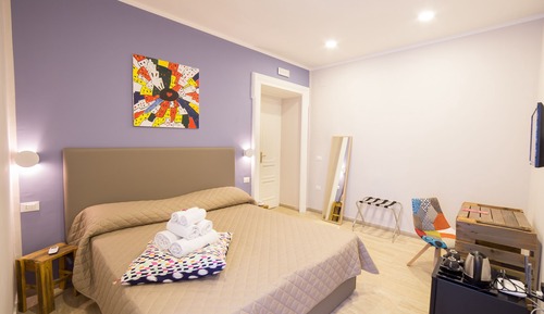 Habitación Deluxe, 1 habitación, vistas a la ciudad, en edificio anexo (Piazza Bovio 22)