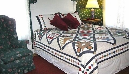 Queen Room, Second Floor, Shower 