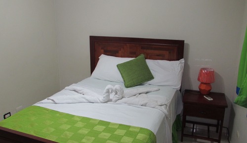 Two Bedroom Bedroom Aparment With Balcony (Upstairs)