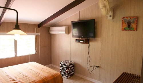 Habitación básica doble, 1 cama doble con sofá cama
