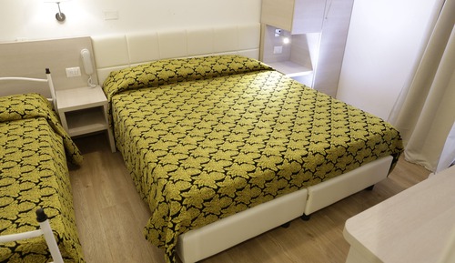 Habitación triple clásica
