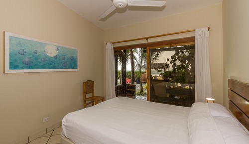 Habitación básica doble, 1 cama doble, vistas al jardín