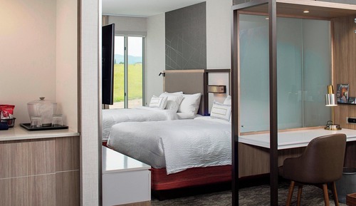 Suite, varias camas (Mobility/Hearing Accessible, Tub)