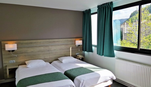 Habitación superior con 2 camas individuales