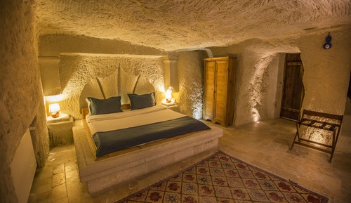 Junior Cave Suite