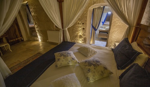 Suite de luna de miel (Cave)