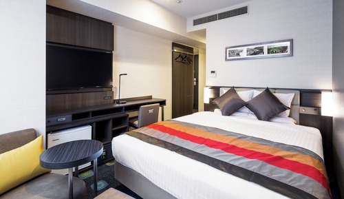 Habitación superior, no fumadores (Queen,Cleaning Additional Cost 1 bed)
