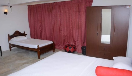 Habitación familiar, vistas al jardín
