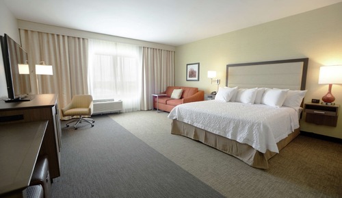 Habitación, 1 cama de matrimonio grande con sofá cama, accesible para personas con discapacidad