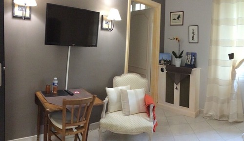Habitación doble superior, baño privado, vistas al jardín