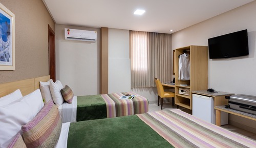 Habitación superior (1 Cama casal + 1 Cama solteiro)