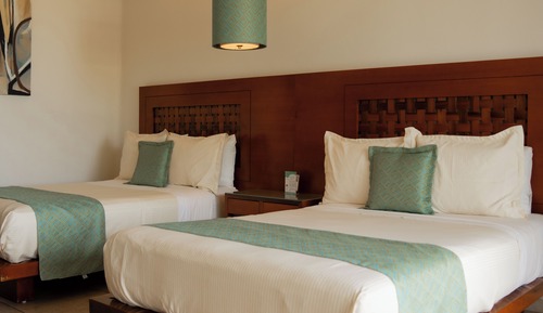 Habitación estándar, 2 camas de matrimonio, balcón