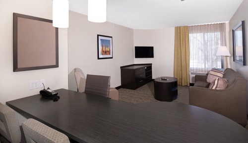 Suite, 1 habitación, accesible para personas con discapacidad (Comm, Accessible Tub)