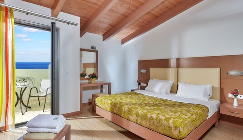 Suite familiar, 1 habitación, vistas parciales al mar