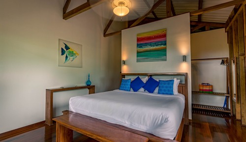 Bungalow Deluxe, 1 cama de matrimonio grande, balcón, vistas al mar