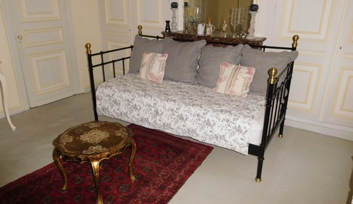 Habitación triple Confort, baño privado, en la zona del jardín (Leonard de Vinci)